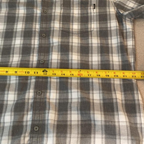 RipZone - Mens Plaid Shirt. Size L - Picture 7 of 8